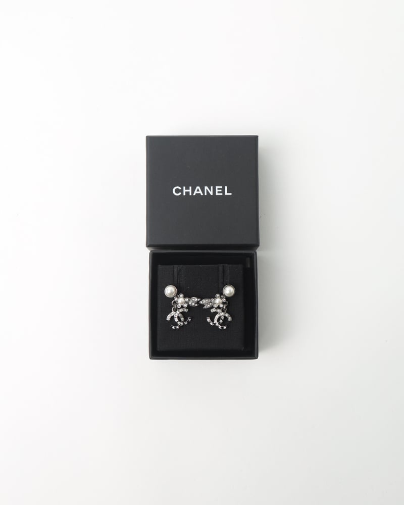 CHANEL Pearl and Rhinestones CC Charm Earrings