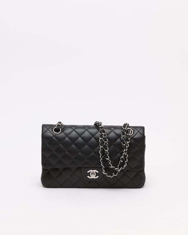 CHANEL Classic Medium Double Flap Bag