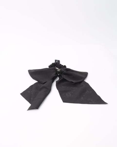 CHANEL Scrunchie and Ribbon