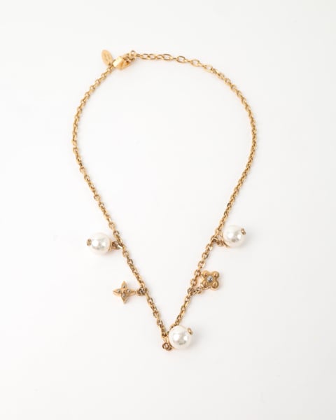 LOUIS VUITTON Charmy Pearl Necklace