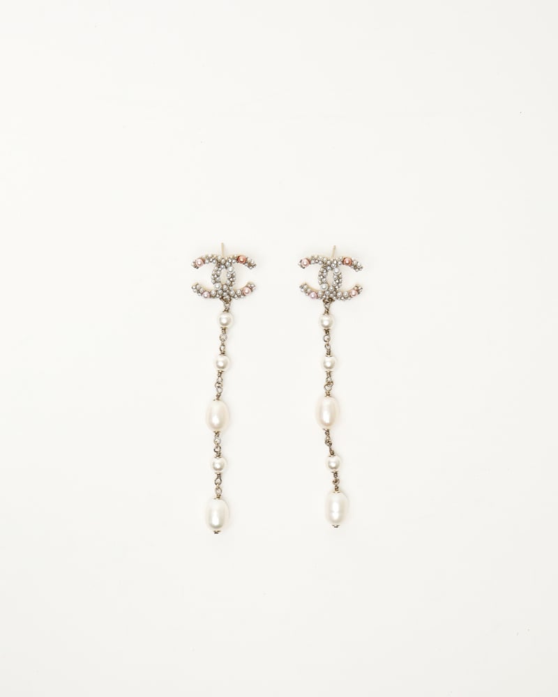 CHANEL Coco Pearl Swing Earrings