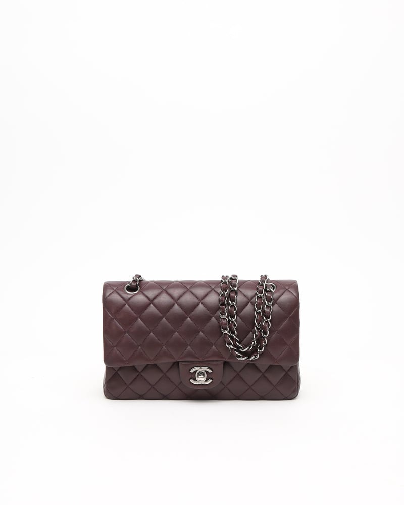 CHANEL Classic Medium Double Flap Bag