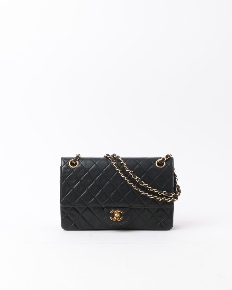 CHANEL Classic Medium Double Flap Bag