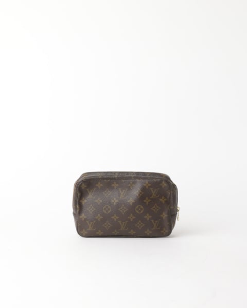 LOUIS VUITTON Monogram Trousse Toilette 23 Bag