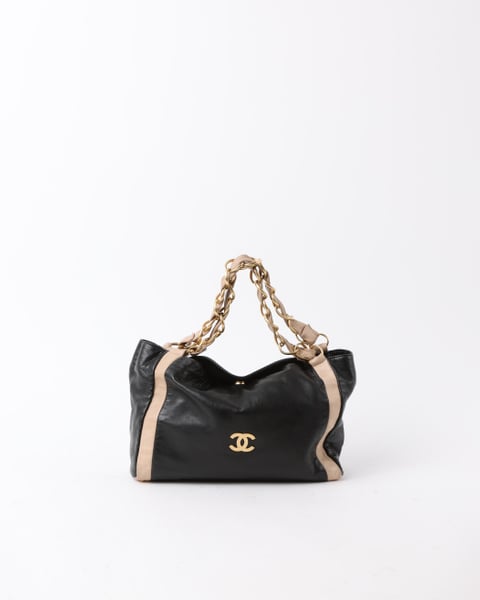 CHANEL Olsen CC Hobo Bag