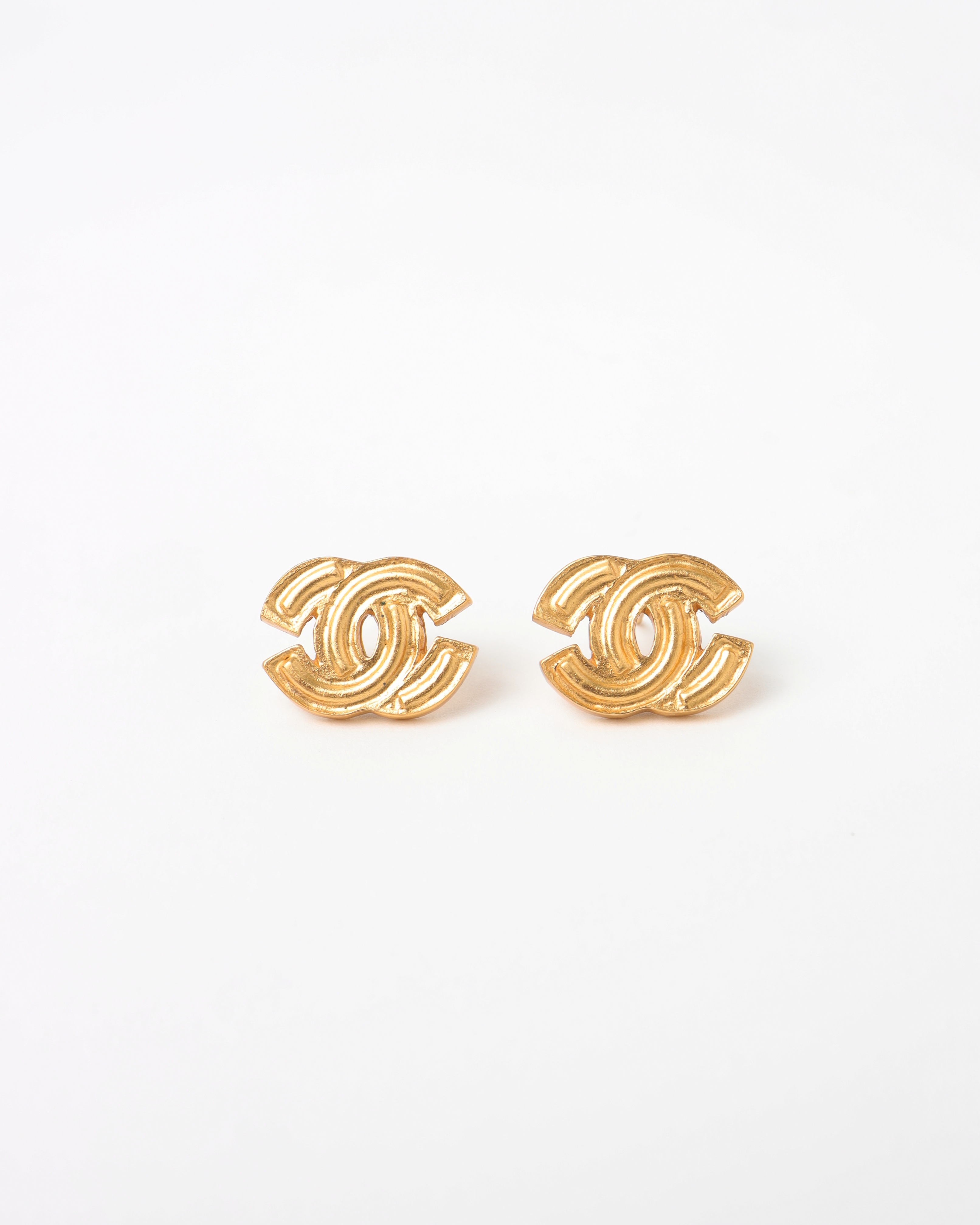 CHANEL CC Gold-toned Earrings