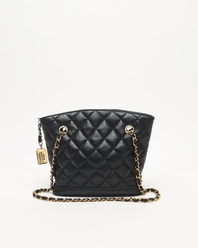 CHANEL Classic CC Shoulder Bag