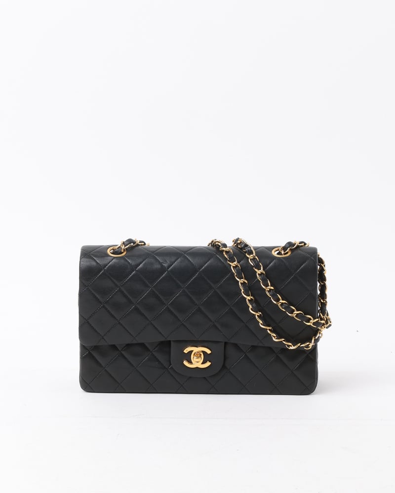 CHANEL Classic Medium Double Flap Bag