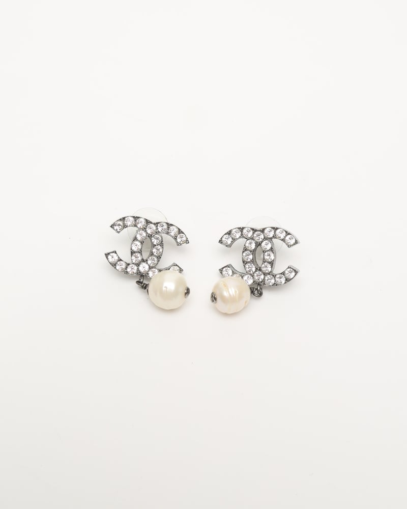 CHANEL CC Rhinetones and Pearls Dangling Earrings