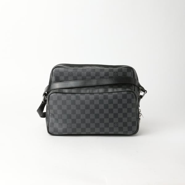 LOUIS VUITTON Damier Graphite Leoh Messenger Bag