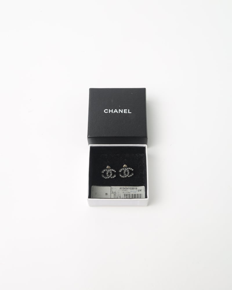 CHANEL CC Rhinestone Earrings