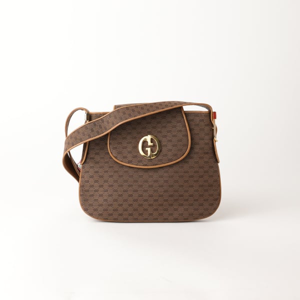 GUCCI GG Flap Shoulder Bag