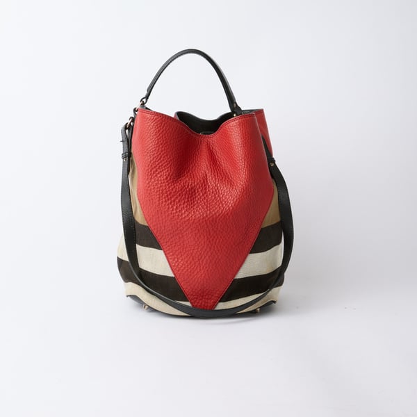 BURBERRY Bucket Bag