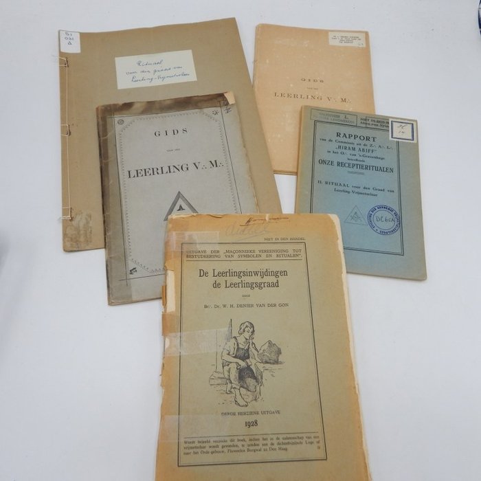 groot loge - Vrijmetselarij Gids voor den leerling , Leerling rituaal, leerling inwijdingen en de leerlinggraad - 1884