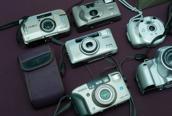 Fuji, Kodak, Konica, Minolta, Olympus 6 APS-c compact camera's (not tested) Analogt kompaktkamera