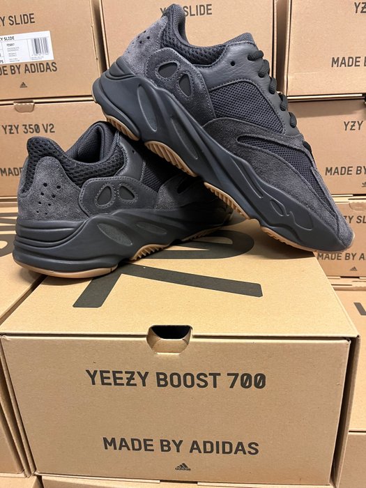 Yeezy X Adidas - Sneakers - Størelse: Shoes / EU 44, UK 9,5, US 10