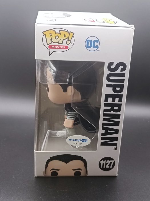 Superman - signed by Zack Snyder with COA - Funko