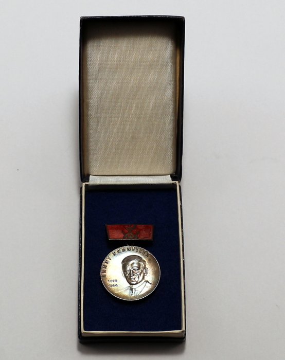 Tyskland (DDR) - Militærmedalje - Sølv Ernst Schneller-medalje