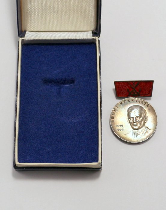 Tyskland (DDR) - Militærmedalje - Sølv Ernst Schneller-medalje