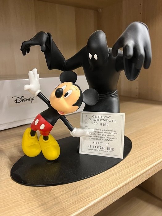 Mickey Mouse and Phantom Blot - Leblon Delienne - Statuette - Harpiks