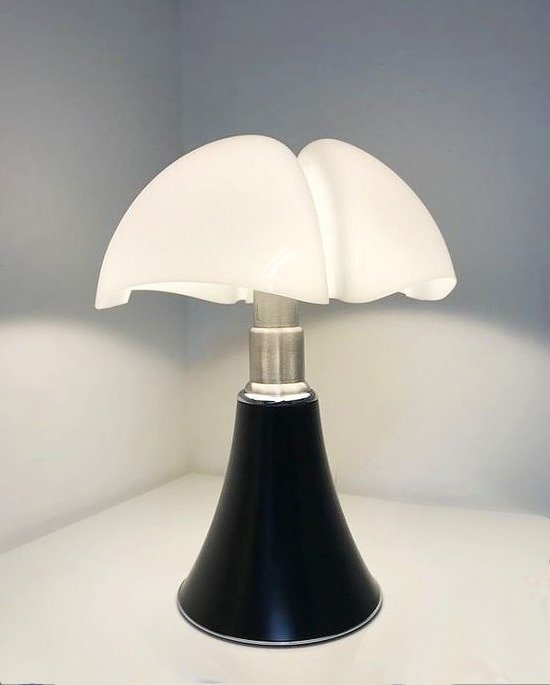 Martinelli Luce - - Gae Aulenti - Pipistrello 620 - Bordlampe - Aluminium, Stål