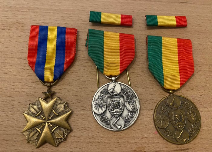 Zaire, Republikken - Militærmedalje - Masser af militærmedaljer fra Zaire