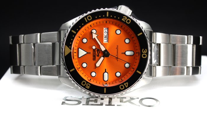 Seiko - Sport 5 Automatic Nemo - Ingen mindstepris - SRPD59K1 - Mænd - 2024