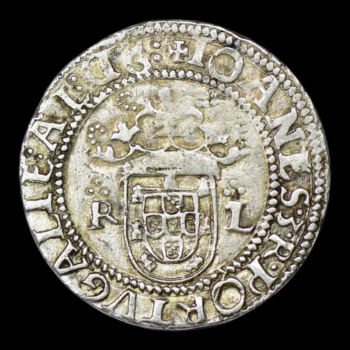 Portugal D João III (1521-1557) Tostão (100 Reais) R-L - Arco liso no Reverso