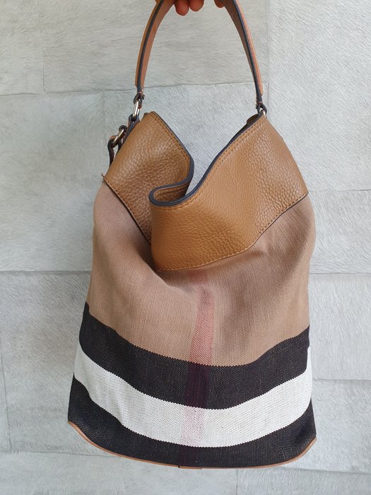 Burberry - ashby bucket bag - Taske