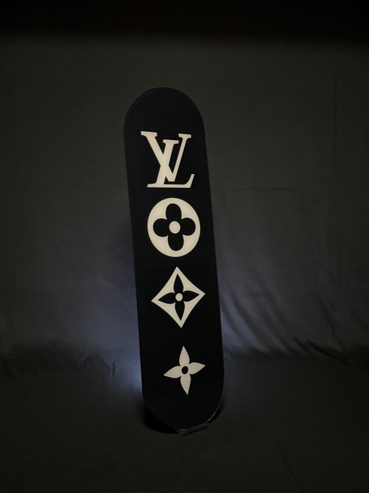 Mike Blackarts - New Collection Louis Vuitton - Skateboard artwork