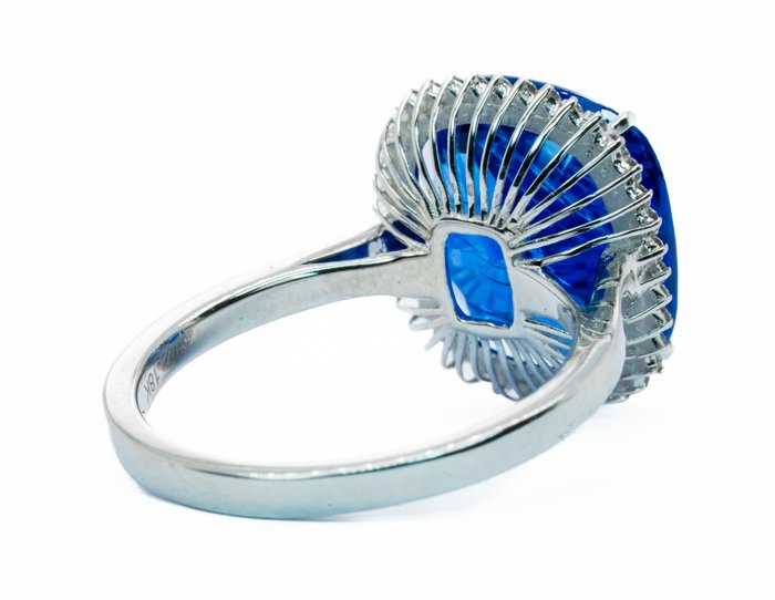 Ingen mindstepris - Ring - 18 kraat Hvidguld -  8.58ct. tw. Safir - Diamant - Levende 'Peacock' Blue (Burma)