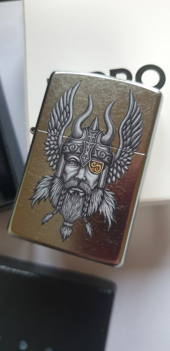 Zippo - Original Zippo Rarität Viking Odin Thor - Lighter - Chrome