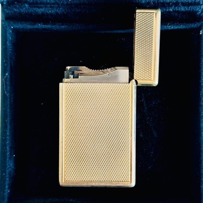 S.T. Dupont - Lighter - Forgyldt