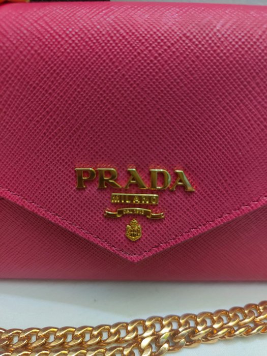 Prada - Enveloppe - Crossbody-taske