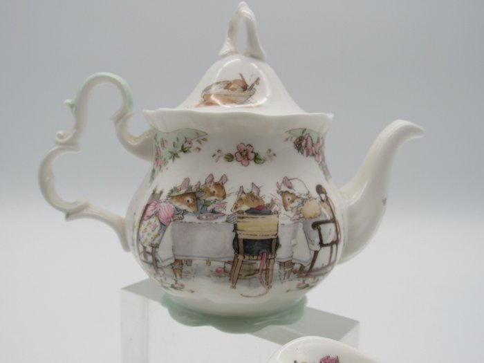 Royal Doulton - Drikke service (12) - Porcelæn