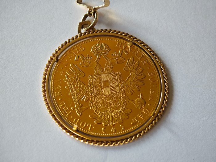 Østrig. Franz I. 4 Ducat 1915, restrike. With gold brooch