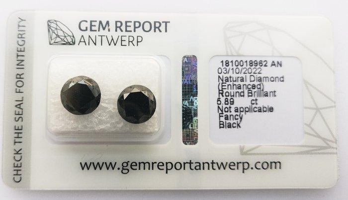 2 pcs Diamant  (Farvebehandlet)  - 5.89 ct - Rund - Ikke specificeret i laboratorierapporten - Gem Report Antwerp (GRA)