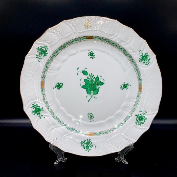 Herend - Custom Made Round Platter - Unusual Size 322 cm - "Apponyi Green" - Platte - Håndmalet porcelæn