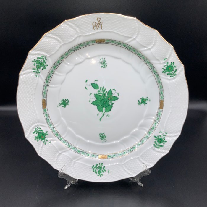 Herend - Custom Made Round Platter - Unusual Size 322 cm - "Apponyi Green" - Platte - Håndmalet porcelæn