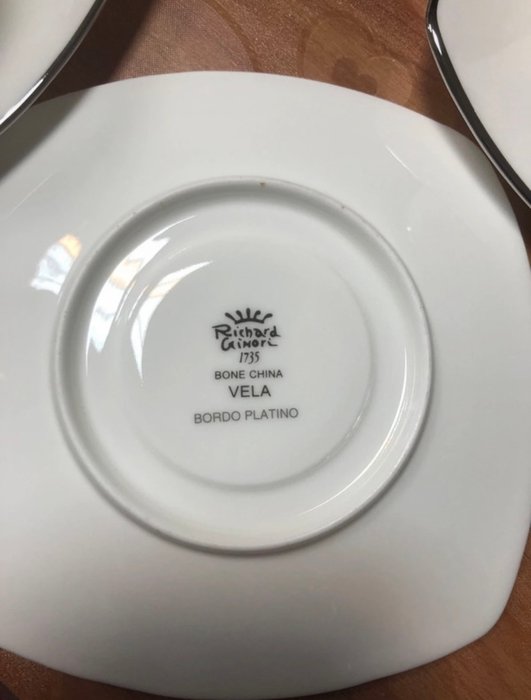 Richard Ginori - Kaffe og te service (15) - vela bordo platino - Knogleporcelæn