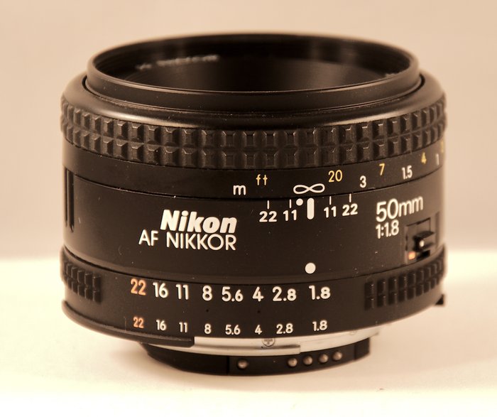 Nikon AF Nikkor 50 mm f/18 Prime objektiv