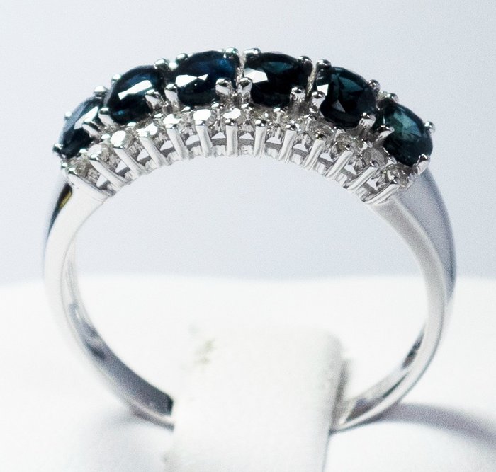 Ring - 14 karat Hvidguld Safir - Diamant