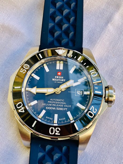 Swiss Military - Professional Diver 1000M "Tsunami" - Ingen mindstepris - Mænd - 2020+