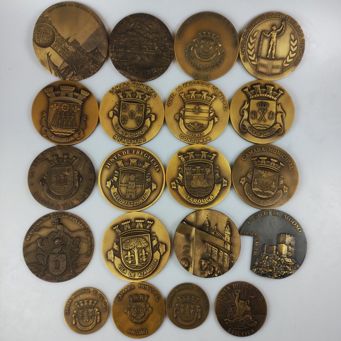 Portugal - Lot with 20 Bronze Portuguese Commemorative Medals - Portuguese Cities Badges - Erindringsmønter