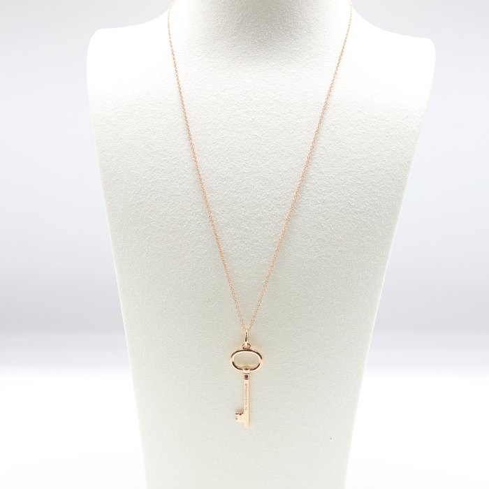 Tiffany  Co. - Halskæde med vedhæng - Oval Key Necklace - 18 kraat Rosaguld