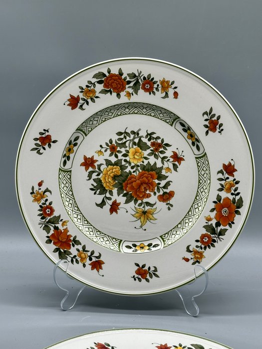 Villeroy  Boch Summer Day Vitroporzellan mit Blumenmuster - Tallerken (16) - Porcelæn - Og 2 mælkekander