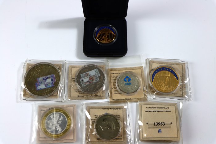 Holland Medal Various Years (8 stuks)  (Ingen mindstepris)