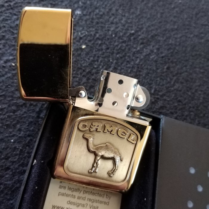 Zippo - Camel Zippo - golden brass case - high polished - new - Lommelighter - Stål (rustfrit)