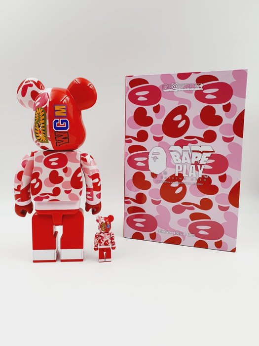 Bape x Medicom Toy Be@rbrick - Be@rbrick Bape Camo  Shark  Pink 400% 100% Bearbrick 2024