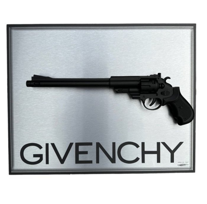 Daluxe Art - Givench$ Brushed Silver Gun exclusieve